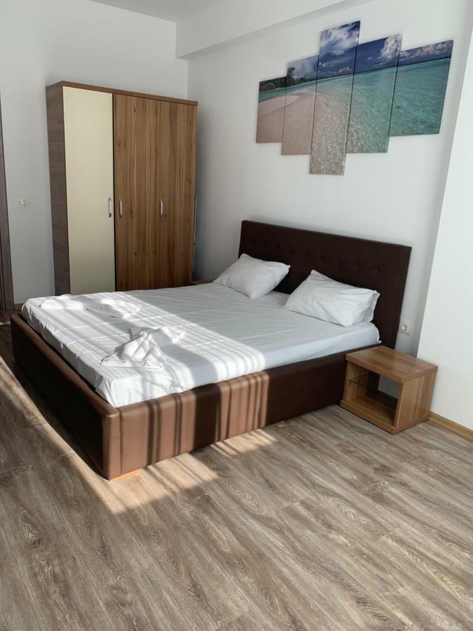 Apartament Antonia Summerland Мамая Екстериор снимка