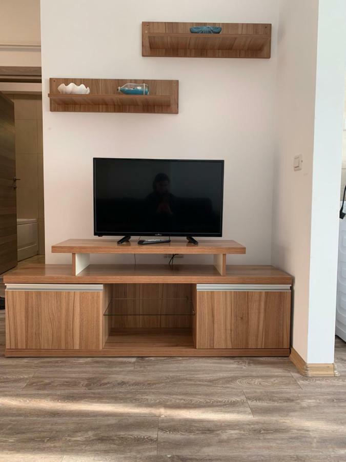 Apartament Antonia Summerland Мамая Екстериор снимка