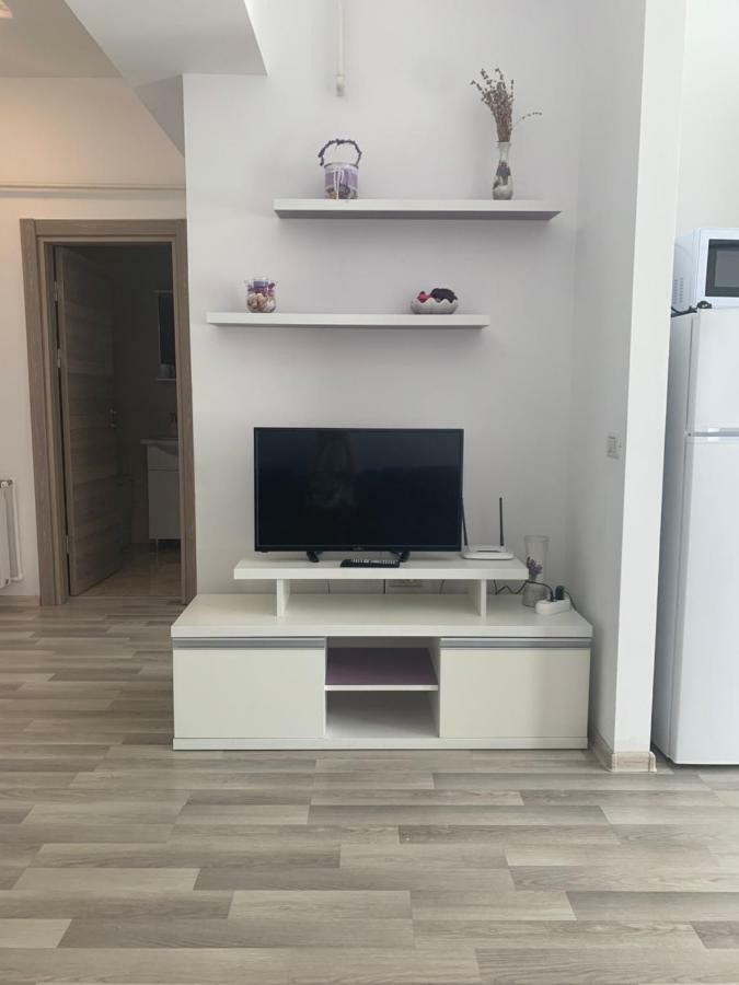 Apartament Antonia Summerland Мамая Екстериор снимка