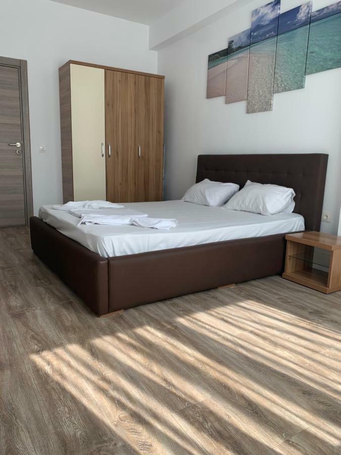 Apartament Antonia Summerland Мамая Екстериор снимка