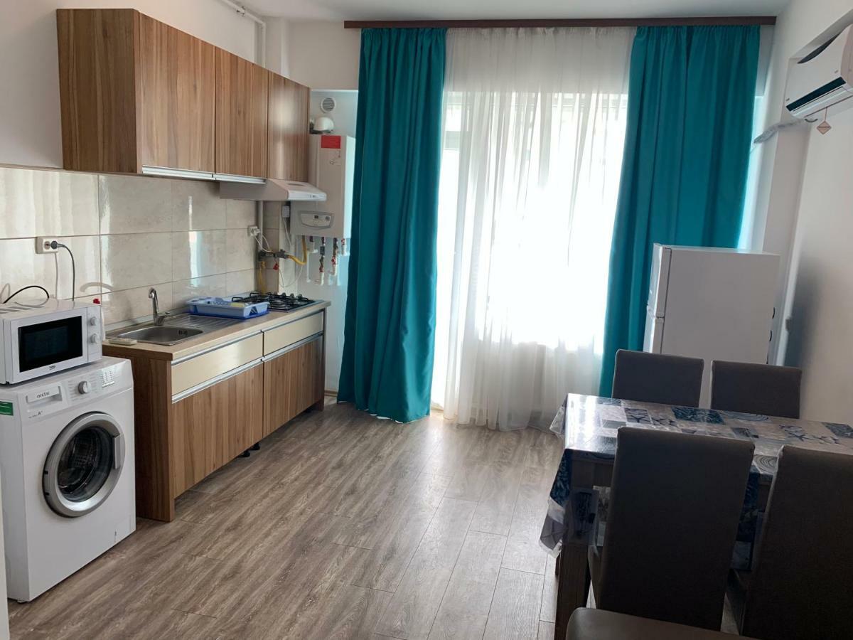 Apartament Antonia Summerland Мамая Екстериор снимка